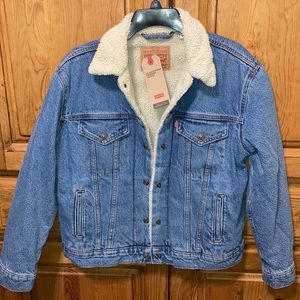 Women’s Levi’s Denim Jacket size M
